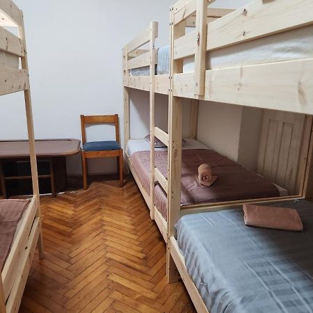 Hostel Queen Centar Split Exterior photo